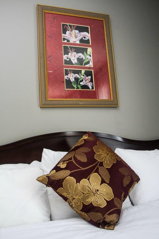 คิงเอดเวิร์ด โฮเต็ล Hotel แบมฟ์ ภายนอก รูปภาพ