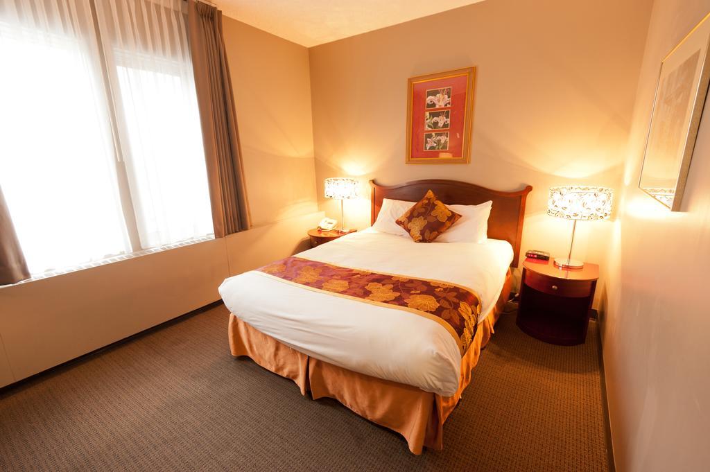 คิงเอดเวิร์ด โฮเต็ล Hotel แบมฟ์ ภายนอก รูปภาพ